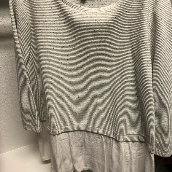 LOFT cream speckled  top - Picture 2 of 3